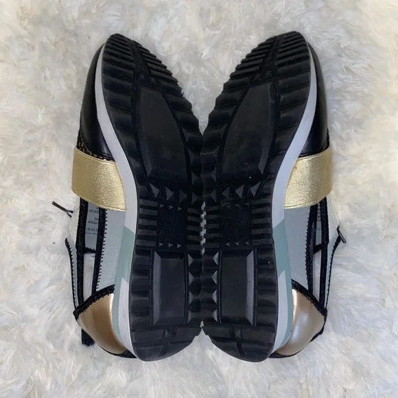 Steve Madden Arctic Slip On Shoes - Picture 4 of 4